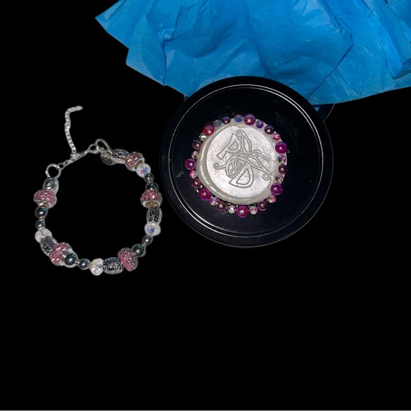 Pink Crystal Encrusted Donut & Silvertone Beaded Bracelet - Picture 6 of 6
